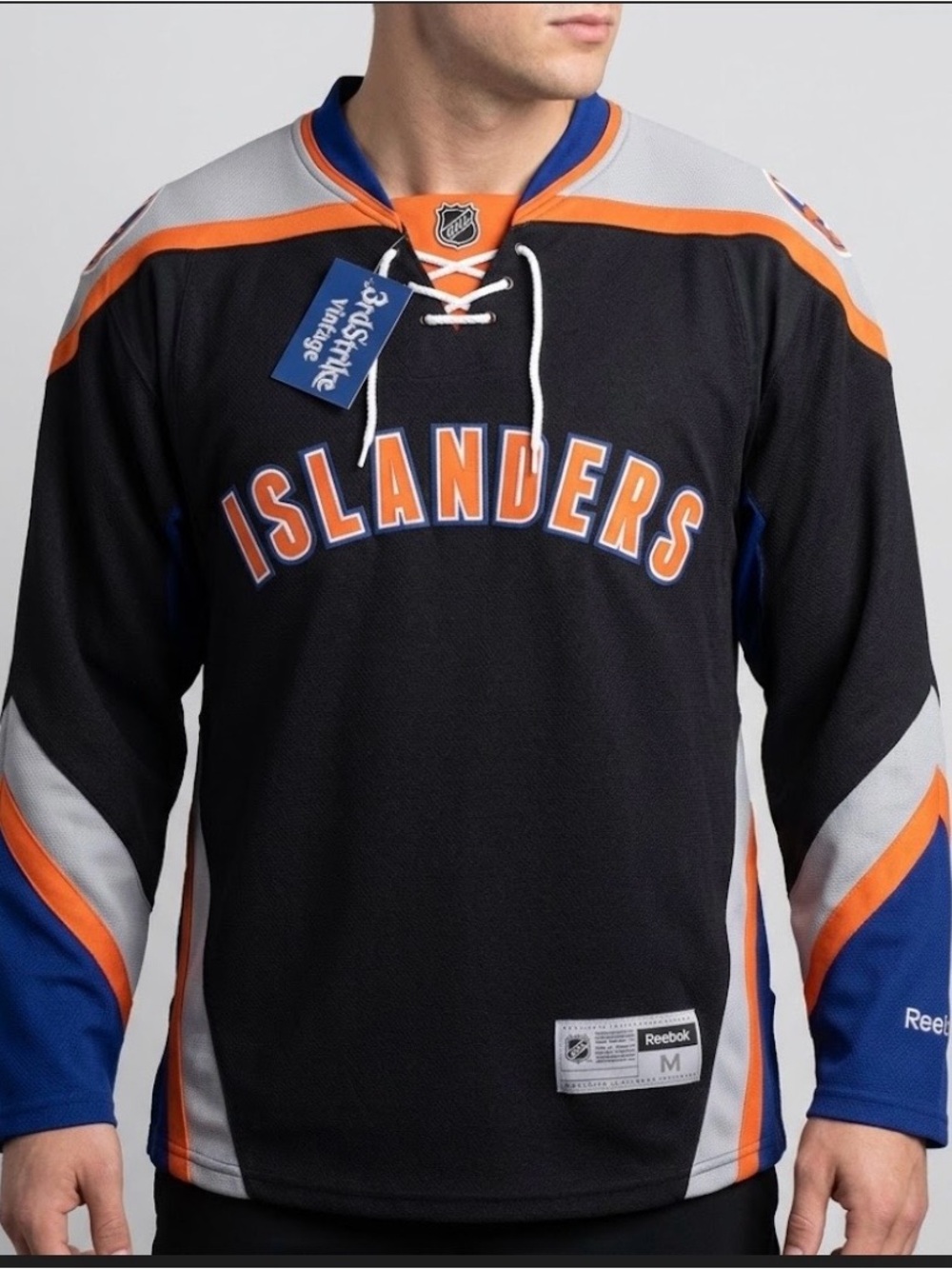 Reebok Black New York Islanders Lace-Up Hockey Jersey with Orange & Blue SIZE M